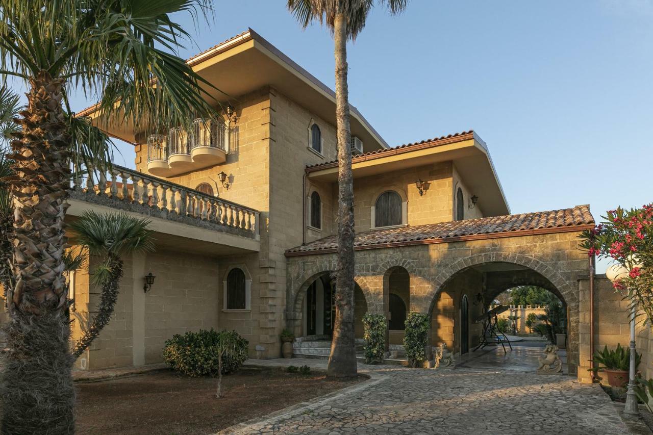 VILLA FULL'HOUSE RACALE (Italia) - da 344 € | HOTELMIX